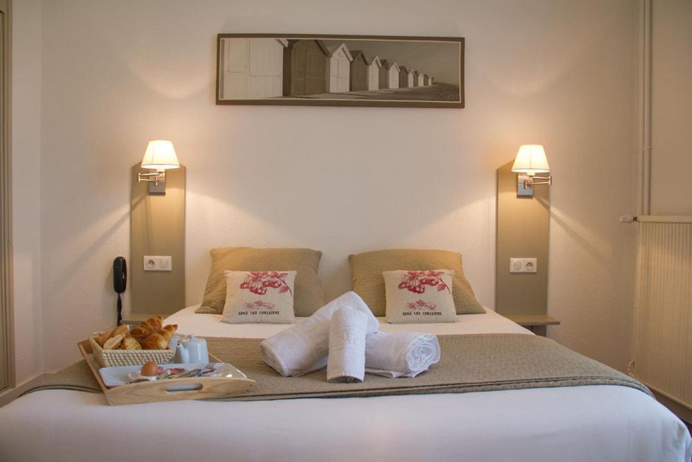 Hotel Le Vert Bois Dolus d'Oléron Rum bild