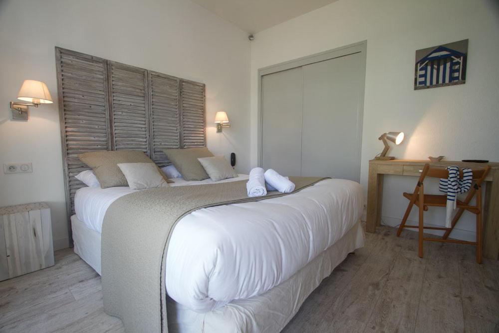 Hotel Le Vert Bois Dolus d'Oléron Rum bild